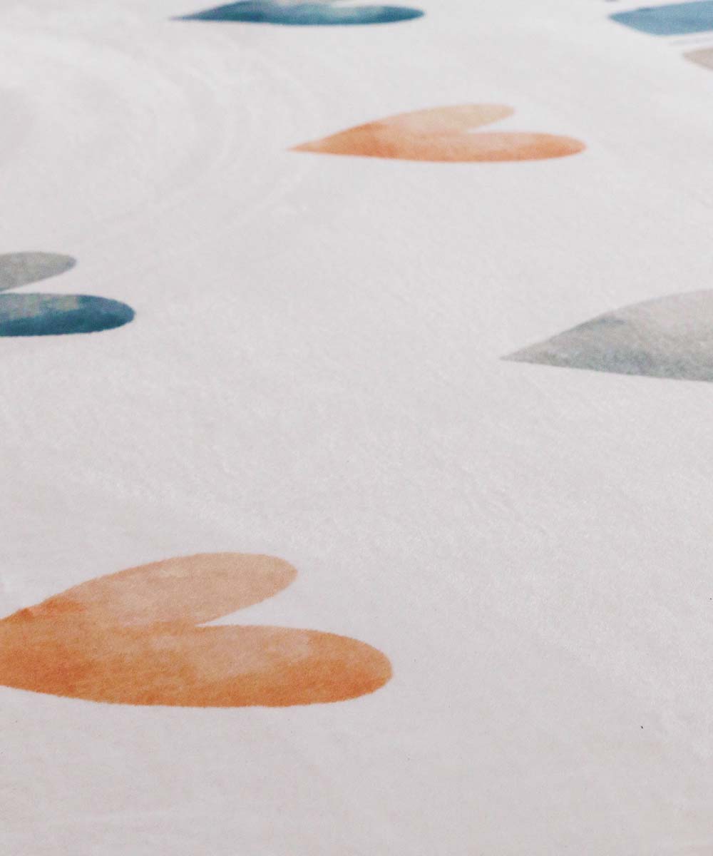 Tapis enfant lavable - Fluffito Cœurs Multicolore - close up Tapis enfant lavable - Fluffito Cœurs Multicolore - close up