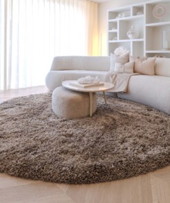 Tapis rond shaggy - Sveve taupe - sfeer