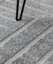 Tapis Rond scandinave - Contour Edge gris - close up, thumbnail