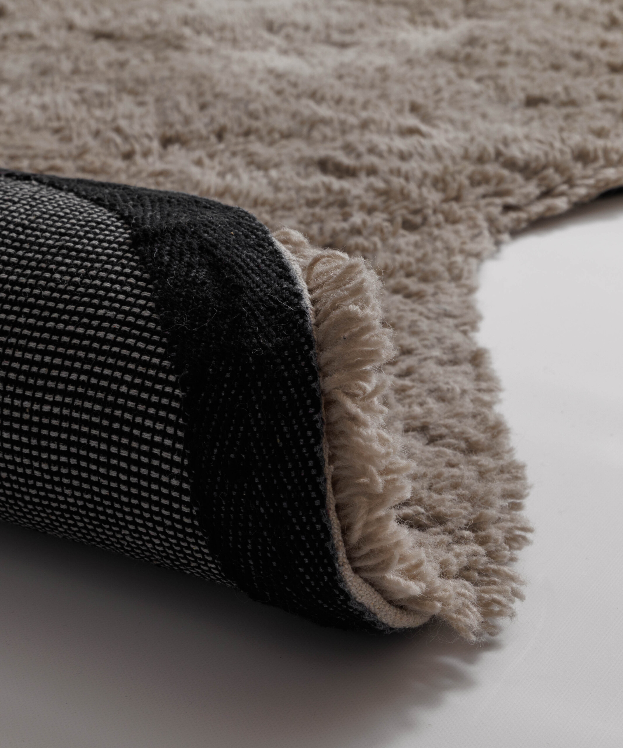 Tapis organique - Tjørne Swell taupe - close up Tapis organique - Tjørne Swell taupe - close up