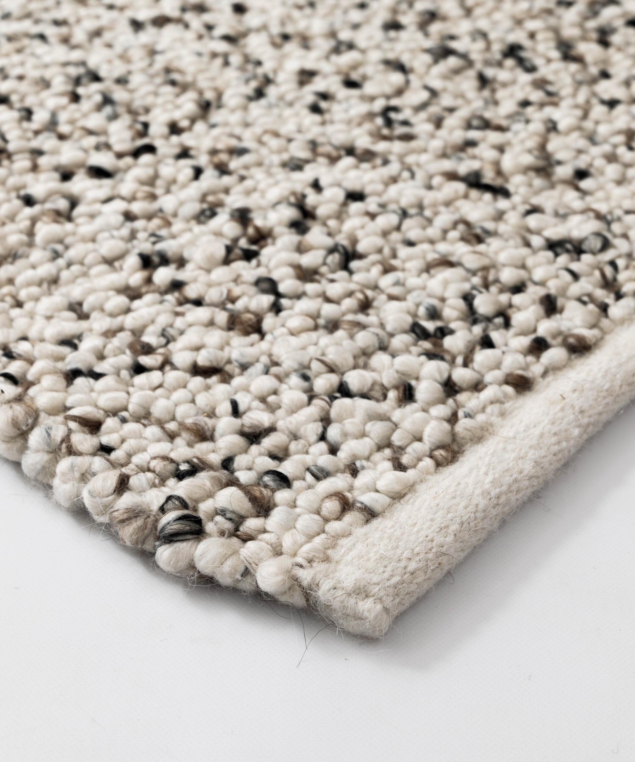 Tapis en laine - Bergull ivoire/noir - close up Tapis en laine - Bergull ivoire/noir - close up