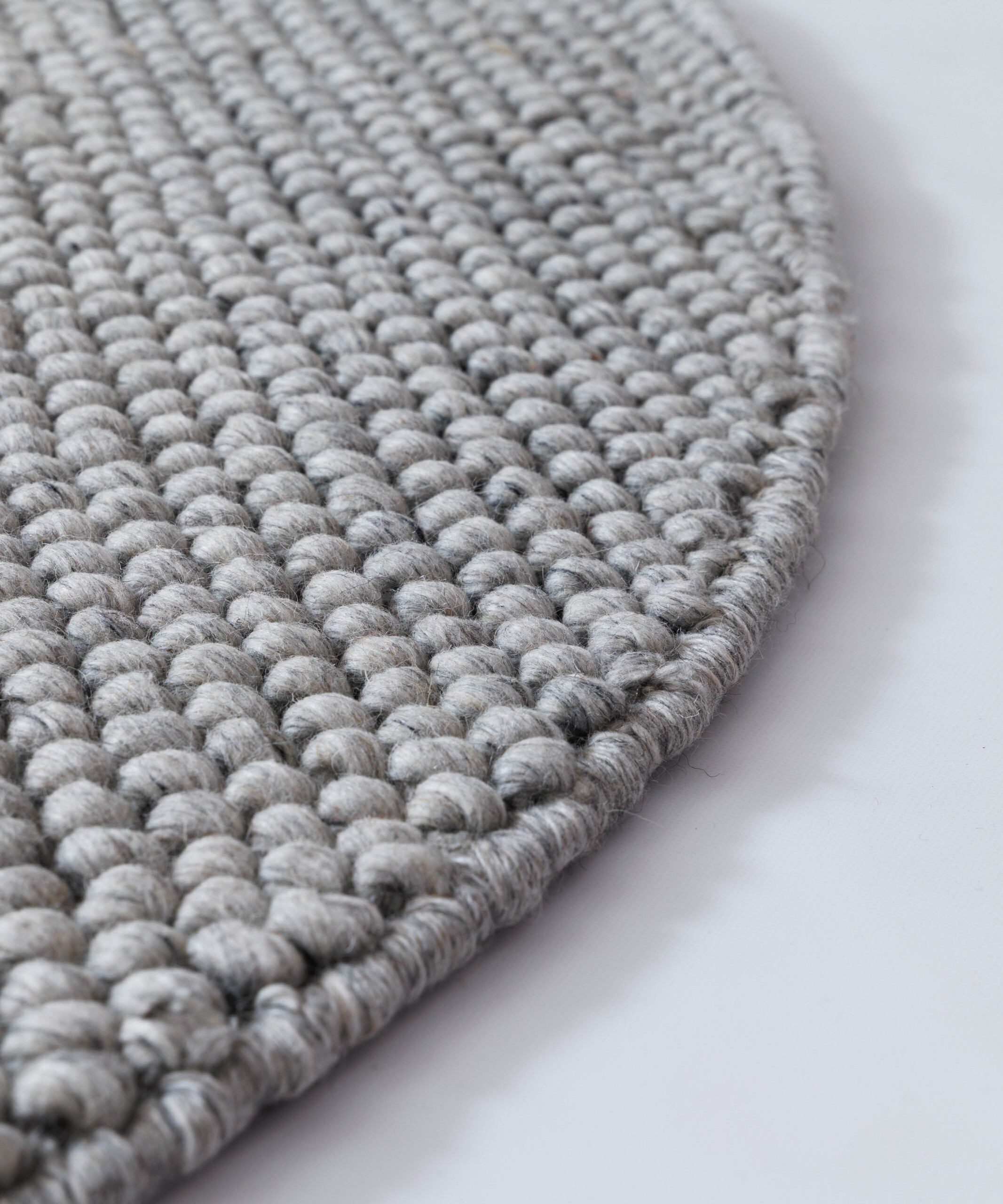 Tapis laine rond - Fjell gris clair - close up Tapis laine rond - Fjell gris clair - close up