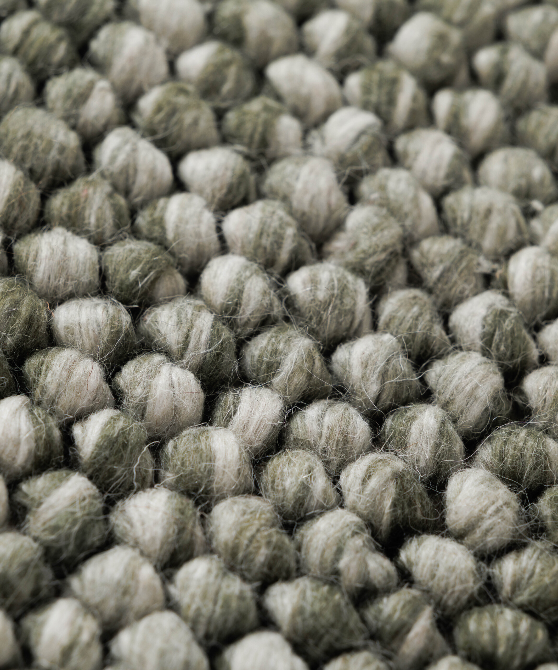 Tapis laine rond - Fjell vert olive - close up Tapis laine rond - Fjell vert olive - close up