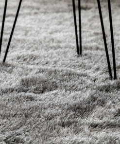 Tapis ovale poils longs - Posh gris - close up, thumbnail