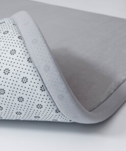 Tapis de jeu - Pluffy gris clair - close up