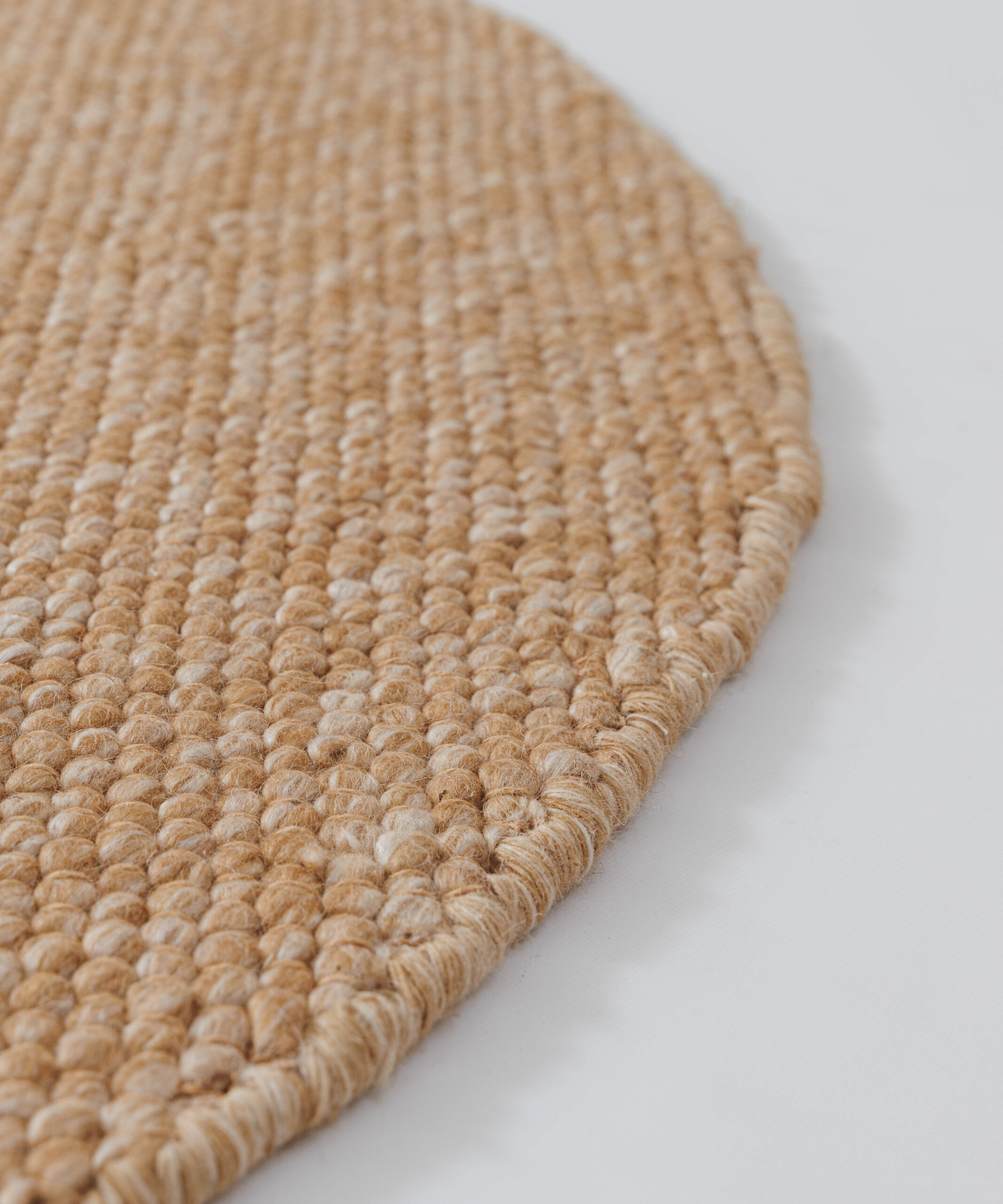 Tapis rond en laine - Silvull cognac - close up Tapis rond en laine - Silvull cognac - close up