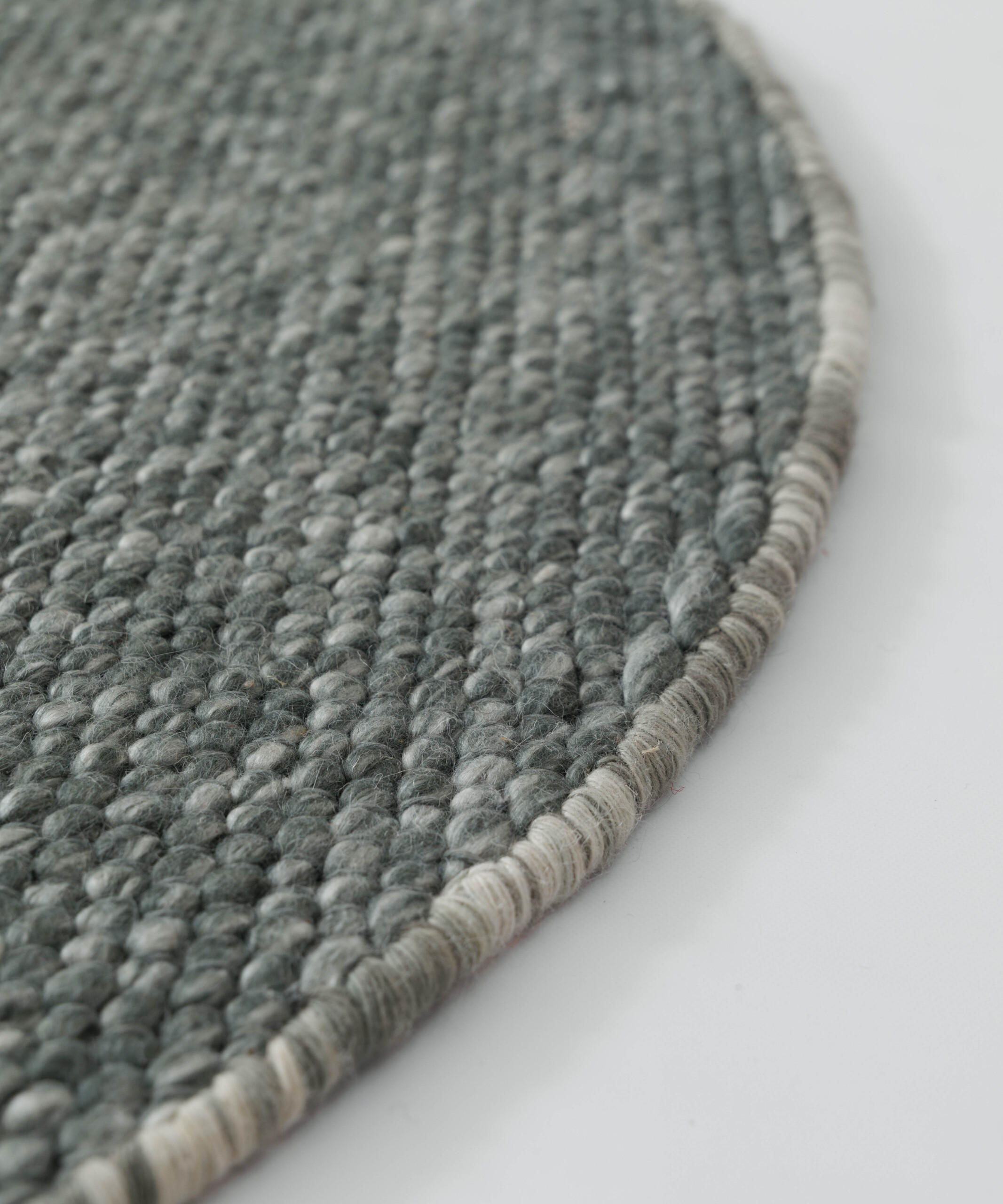 Tapis rond en laine - Silvull vert - close up Tapis rond en laine - Silvull vert - close up
