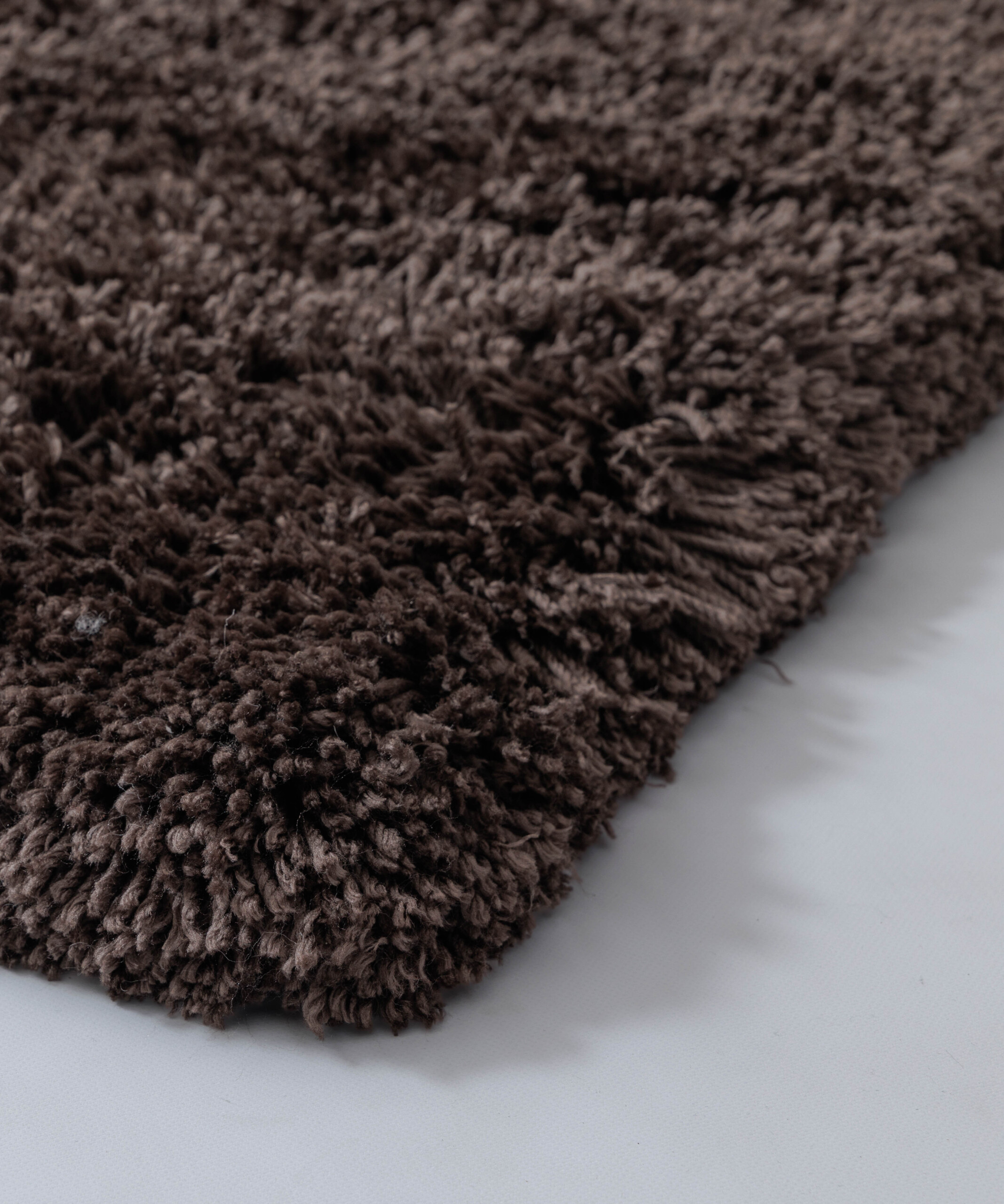 Tapis shaggy - Sveve brun - close up Tapis shaggy - Sveve brun - close up