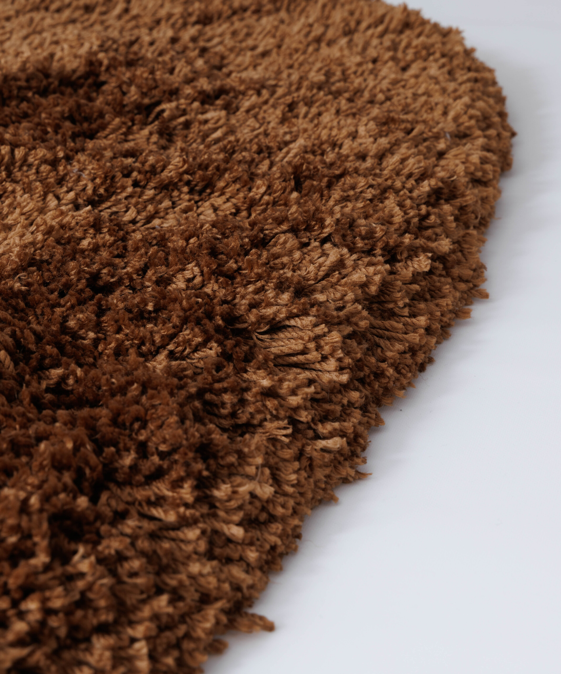 Tapis organique shaggy - Sveve cognac - close up Tapis organique shaggy - Sveve cognac - close up