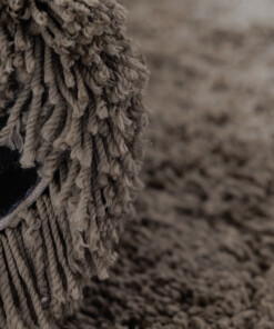 Tapis shaggy - Sveve taupe - close up, thumbnail Tapis shaggy - Sveve taupe - close up, thumbnail